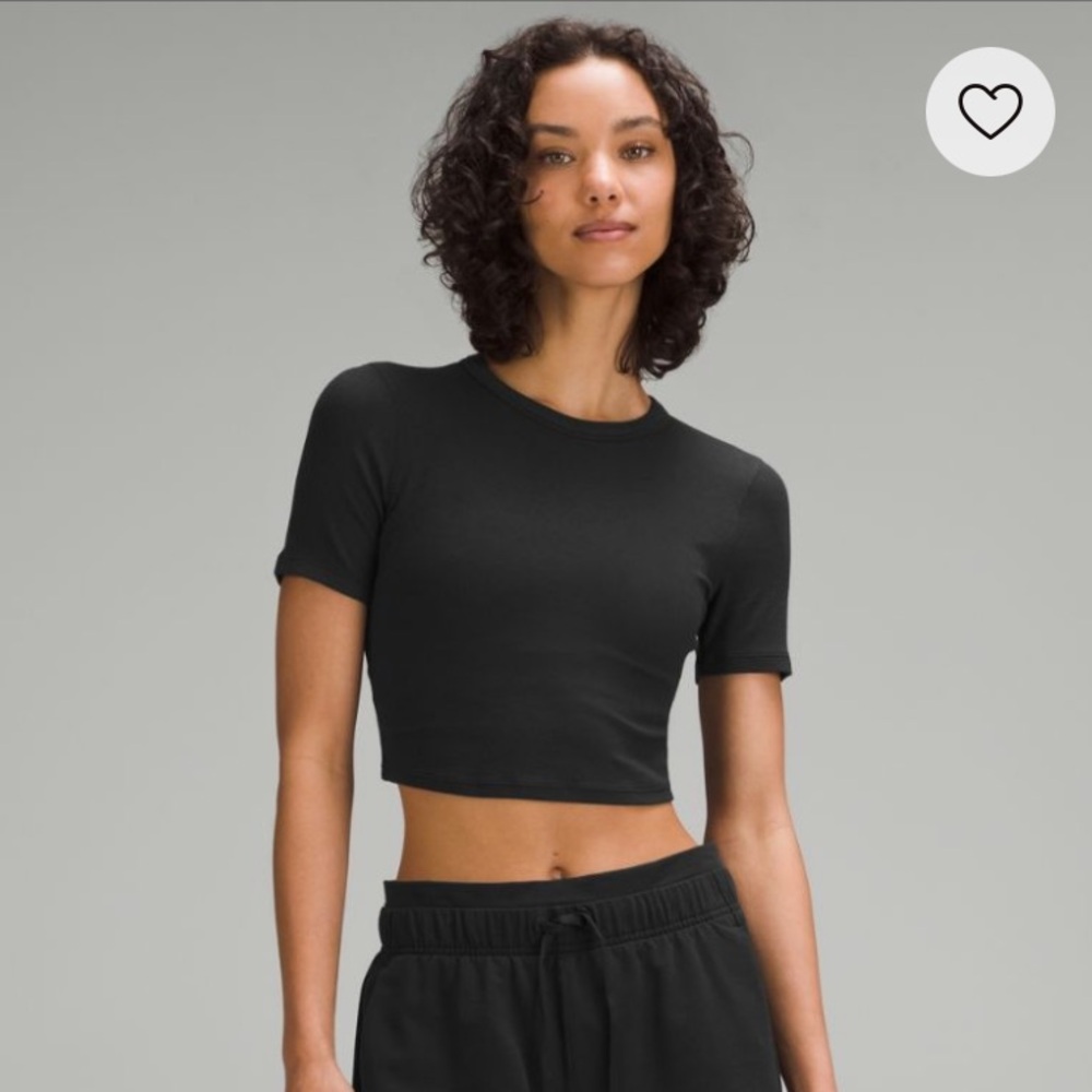 Lululemon Hold Me Tight Cropped Shirt